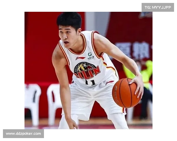 深圳力克辽宁，贺希宁关键三分锁定胜局